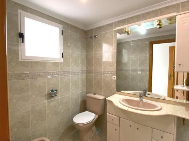EXCEPTIONAL FLAT WITH GARAGE AND STORAGE ROOM ON LOPE DE RUEDA STREET