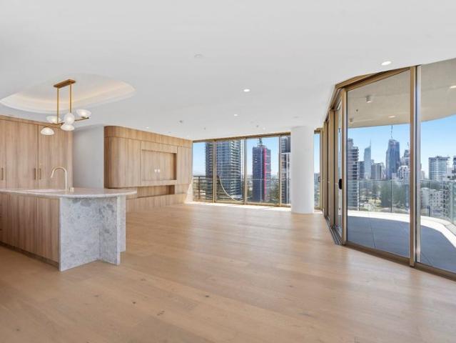 Exceptional Full Floor Luxury Living in Broadbeach