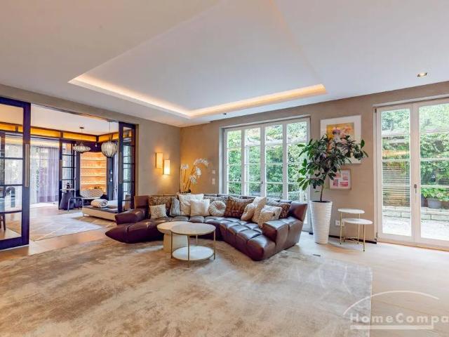 Exceptional Furnished Maisonette with Private Garden, Sauna & Five Underground Parking Spaces
