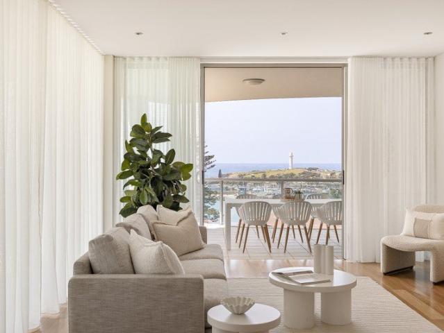 Exceptional Harbour Views in a Premium Coastal Setting
