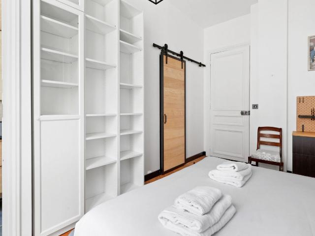 Exceptional Haussmannian Apartment, 3 Bedrooms – Paris 8th, Paris Amsterdam Apartments for Rent