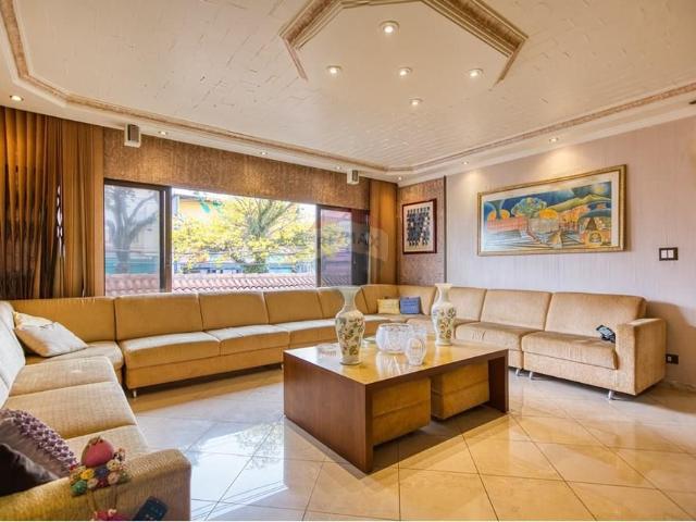 Exceptional house for RENT, with 4 bedrooms, swimming pool, bar and barbecue, in historic Ipiranga