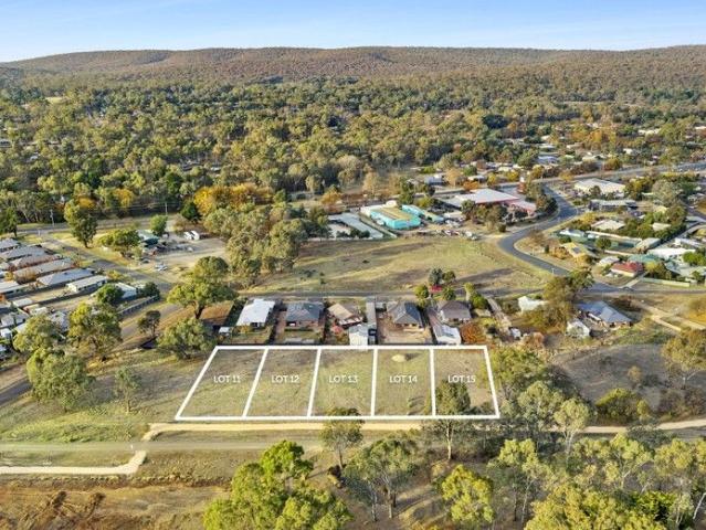 FULLY SERVICED BLOCKS Exceptional Land Offering on Broodie Street