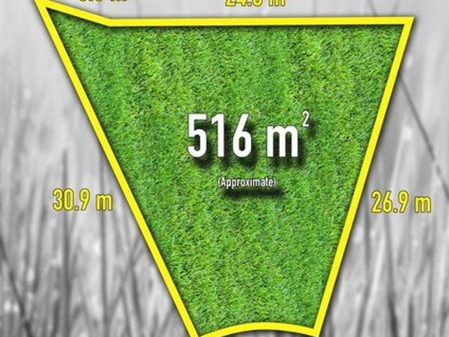 Exceptional Land Opportunity in the Heart of Bonshaw