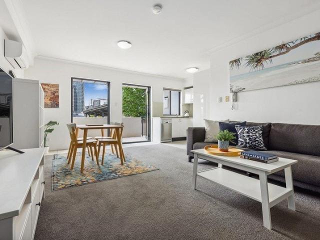 Exceptional lifestyle convenience in a sought after location