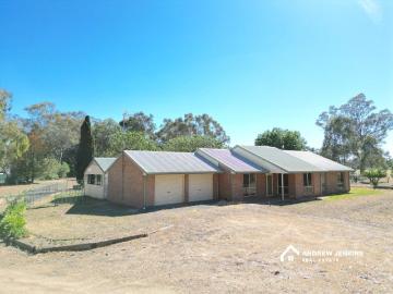 Exceptional Lifestyle & Investment Opportunity on 10.25 Acres