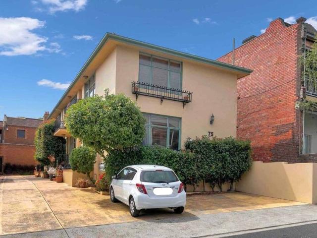 EXCEPTIONAL LIFESTYLE IN THE HEART OF RICHMOND