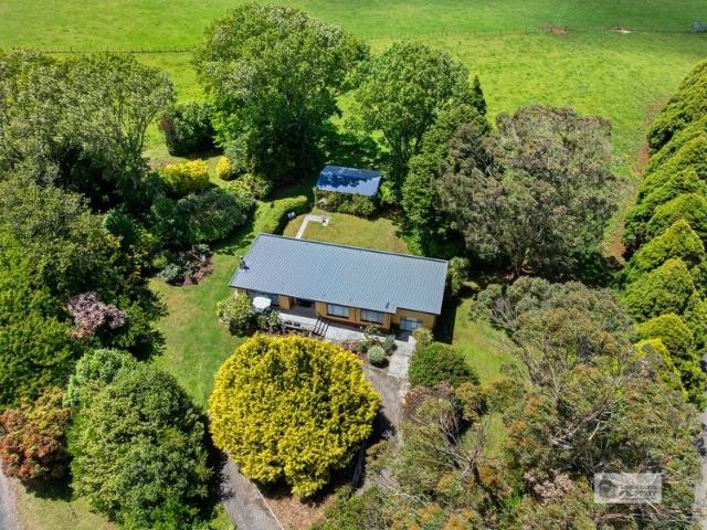 Exceptional Lifestyle Living with Space, Comfort & Privacy