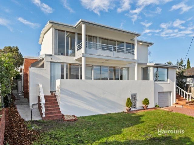 Exceptional Lifestyle Living with Panoramic Views