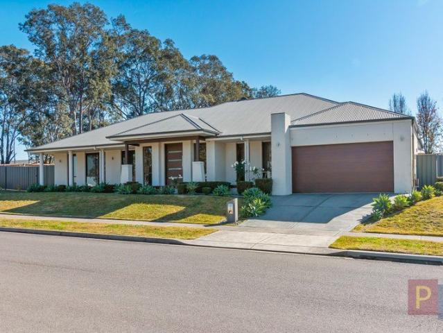 EXCEPTIONAL LIVING ON 1,006 SQ METRES!
