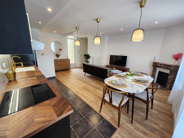 Exceptional luxury furnished apartment