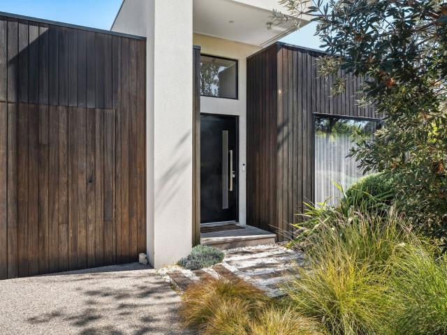 Exceptional Luxury Living in Prime Blairgowrie – Available for a 12 Month Lease Furnished or Unfurnished | Heated Pool & Spa