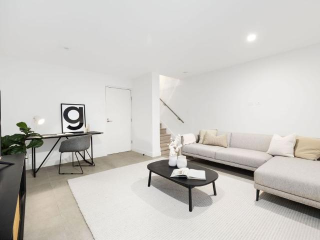 Exceptional, Modern Townhome in Neutral Bay