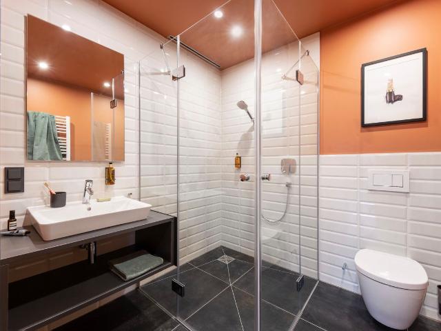 Exceptional One Bedroom Apartment in Leverkusen, Leverkusen Amsterdam Apartments for Rent