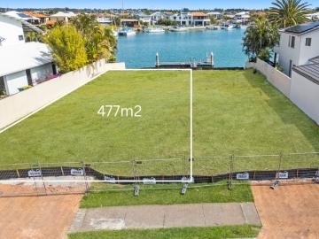 EXCEPTIONAL OPPORTUNITY | CANAL FRONT LIVING