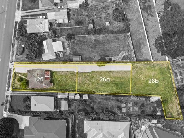 Exceptional Opportunity Home Plus Two Subdivided Blocks in the Heart of Moss Vale