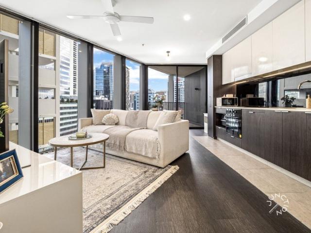 Exceptional Opportunity in One of Brisbane's Most Sought After Towers