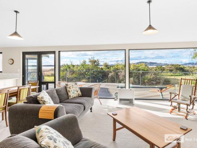 Exceptional Opportunity on Harbours Edge