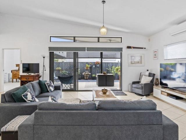 Exceptional Outdoor Spaces & Entertainer Appeal