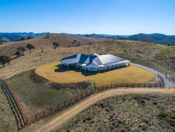 EXCEPTIONAL PROPERTY EXCEPTIONAL VIEWS