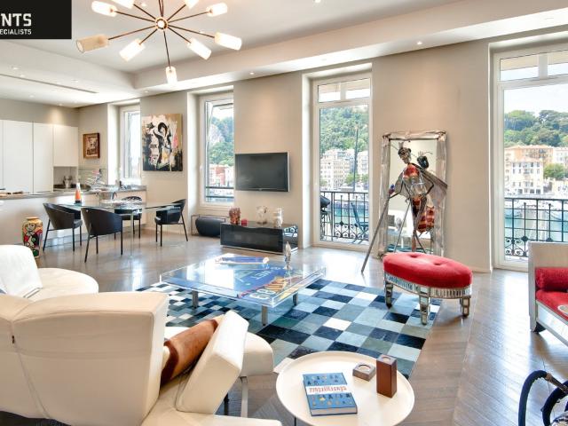 Exceptional property on the port of Nice. Located in a very. 116m² Nice
