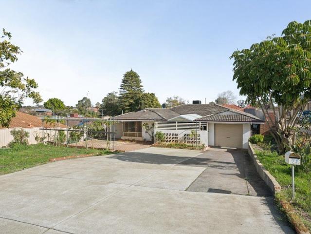 Exceptional R40 Development Opportunity Walk to Centenary Park