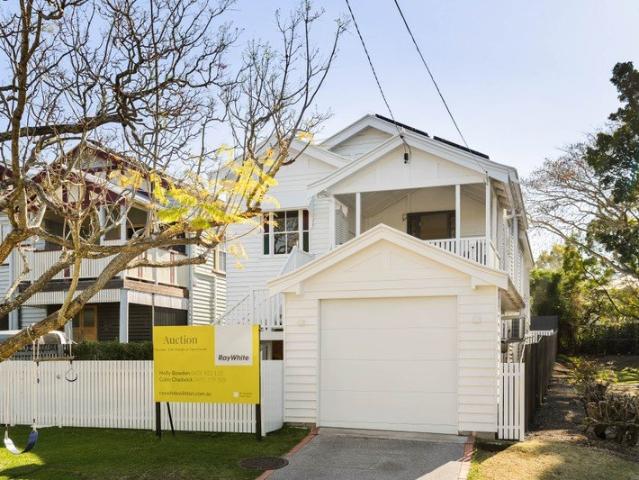 Exceptional | Renovated Dual Living Home Directly Opposite Parkland
