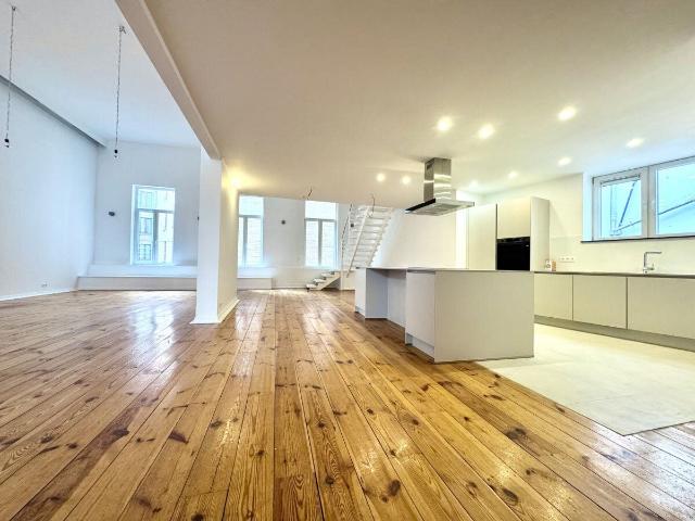 Exceptional renovated loft – First occupancy – Sablon