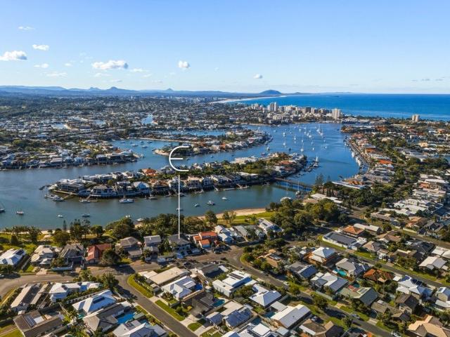 Exceptional River & Parkland Family Living in Minyama