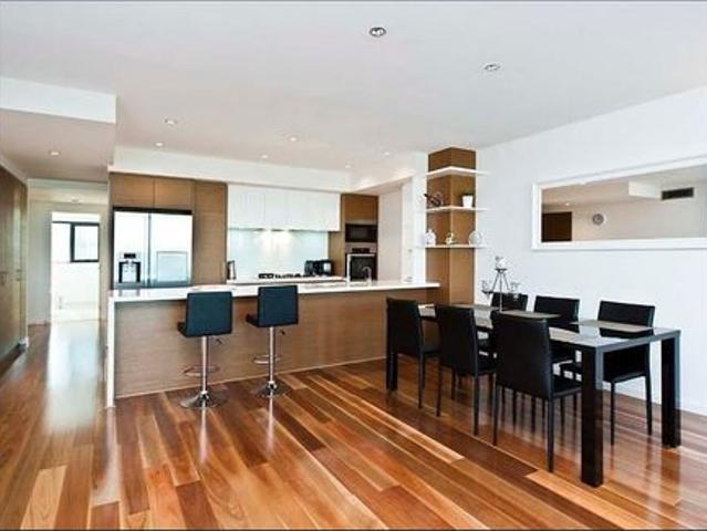 Exceptional riverside lifestyle fully furnished apartment