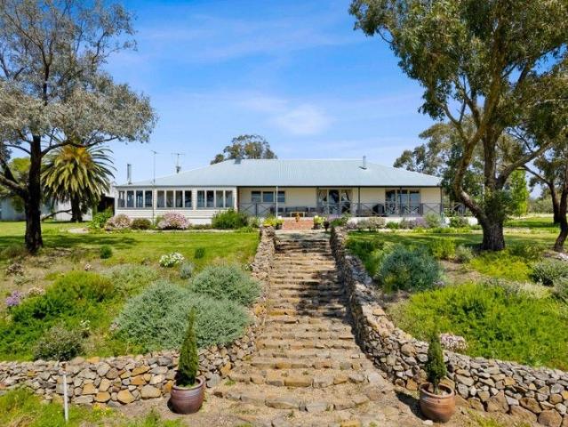 Exceptional Rural Living