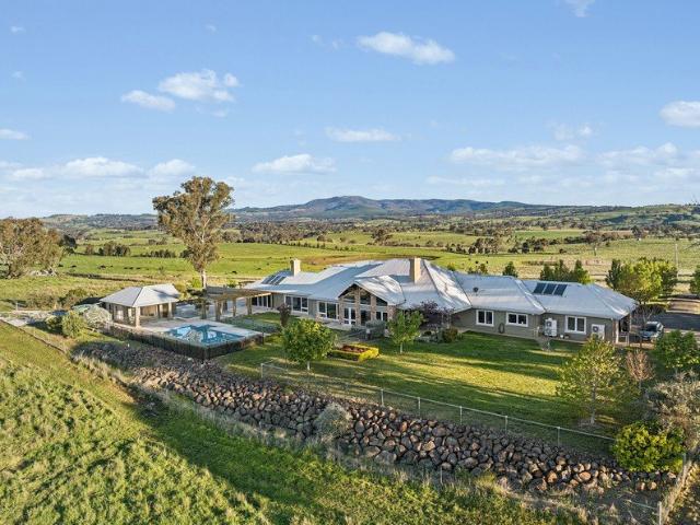 Exceptional Rural Living in a Sought After Location