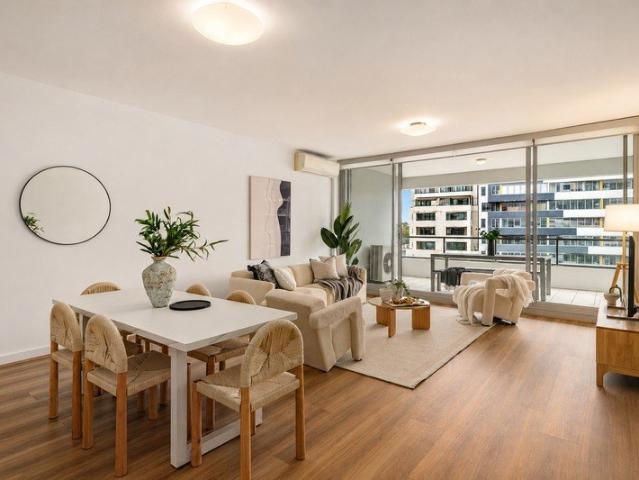Exceptional Space and Comfort in a Prime Rockdale Location 2 bedrooms, 2 bathrooms and 2nd living space/media room