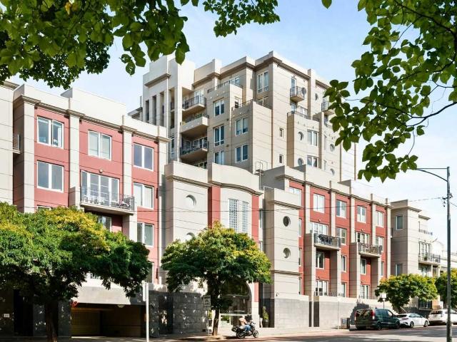 Exceptional Space, Elevated East Melbourne Living