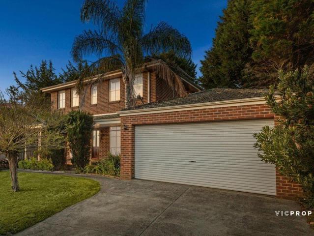 Exceptional Space, Flexible Living & Approx. 988sqm of Land