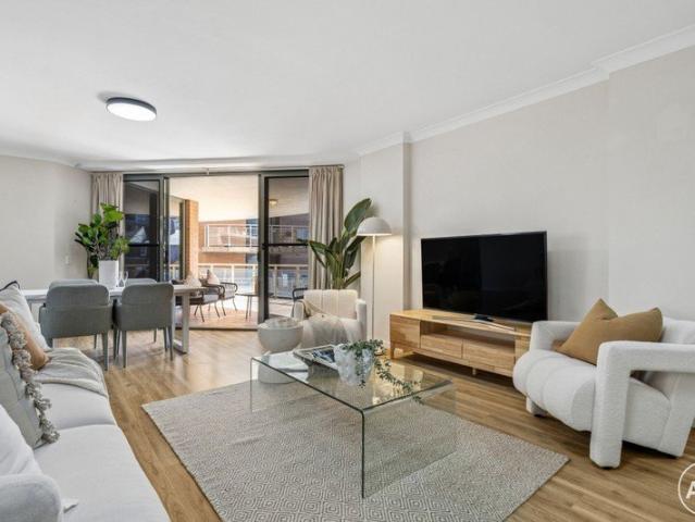 Exceptional Space, Natural Light and a Prime Maroubra Junction Position