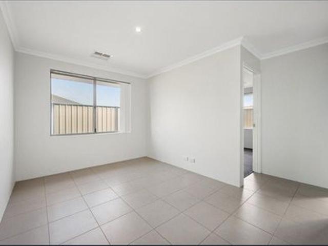 Exceptional Space, Side Access & Family Living at Its Finest!
