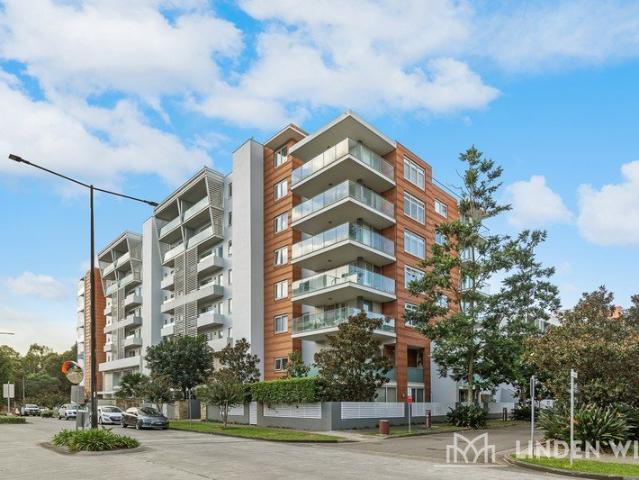 Exceptional Spacious 3 Bedroom Home in the heart of Wentworth Point