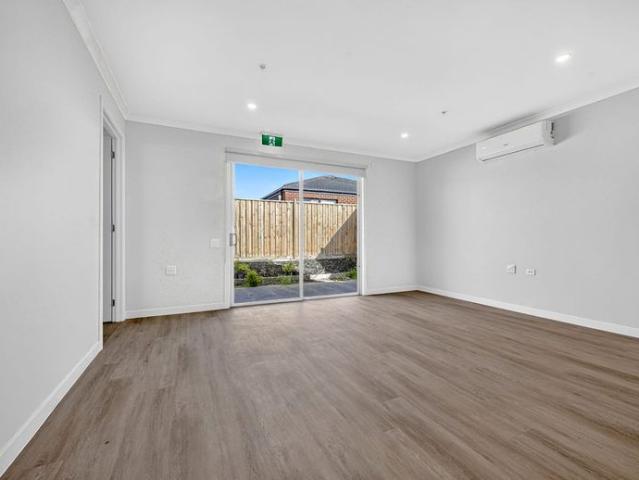 Exceptional Spacious Home Offering Accessibility & Modern Living in Tarneit