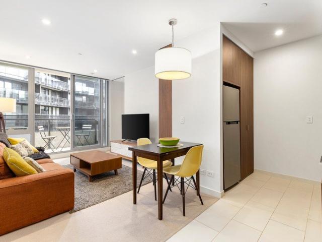 Exceptional standard of low maintenance living in the heart of South Yarra