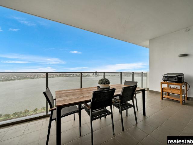 EXCEPTIONAL SUB PENTHOUSE!