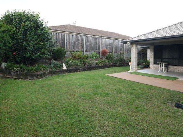 Exceptionally Neat Family Home in Quiet Honeywood Estate CuldeSac