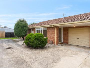 Exceptionally Built, Quality Home