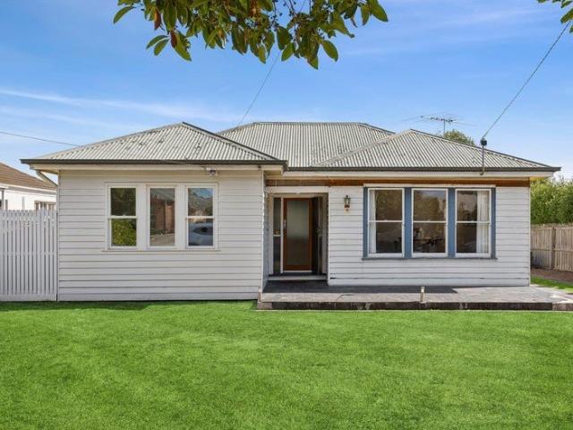 Exceptionally Located Family Abode