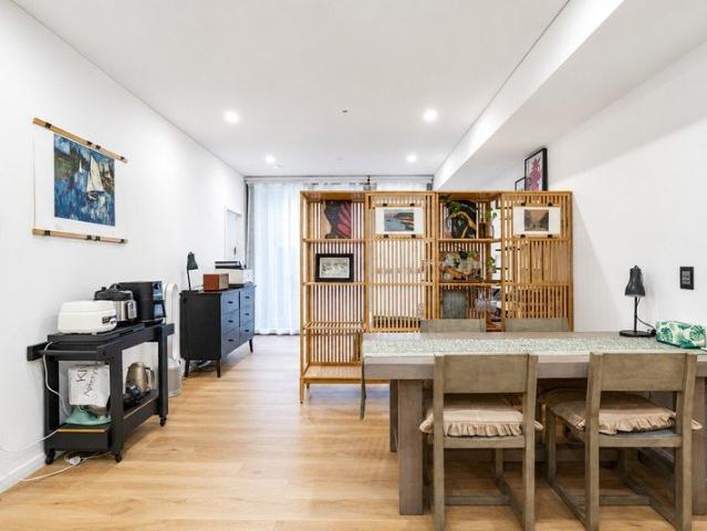 Exceptionally Private Near New Apartment in Downtown | 2 Bed, 2 Bath & 1 Parking
