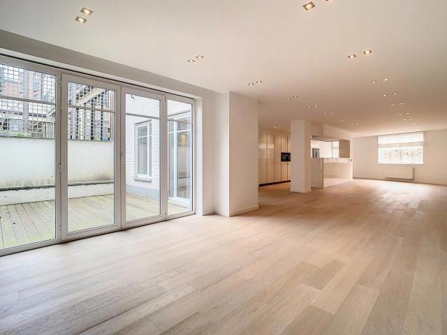 Exceptionnal apartment with patio Abbaye de la Cambre