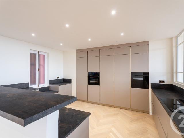 Exceptionnel appartement de 190 m² offrant une vue mer panor. 190m² Beaulieu sur Mer