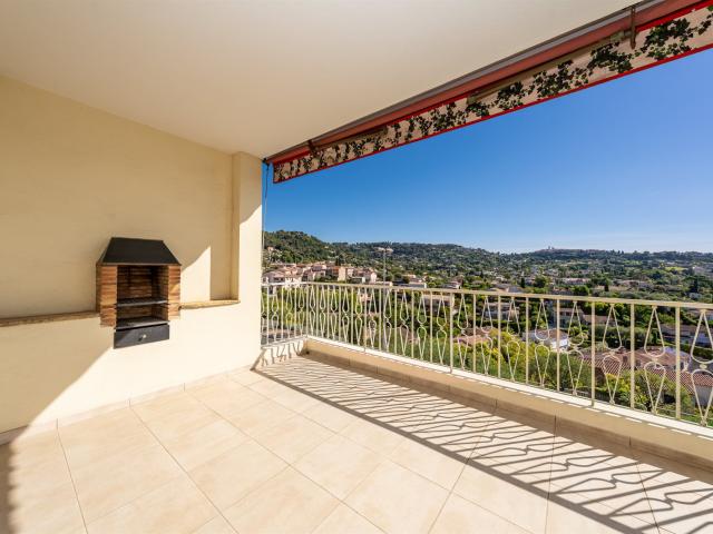 Exceptionnel Appartement Traversant Dernier Etage Avec V. 96m² La Colle sur Loup