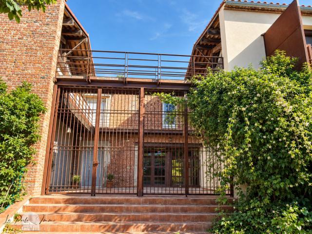 Exceptionnel Mas De Caractère Ancien Chai 425 M2 Habitables. 424m² Perpignan