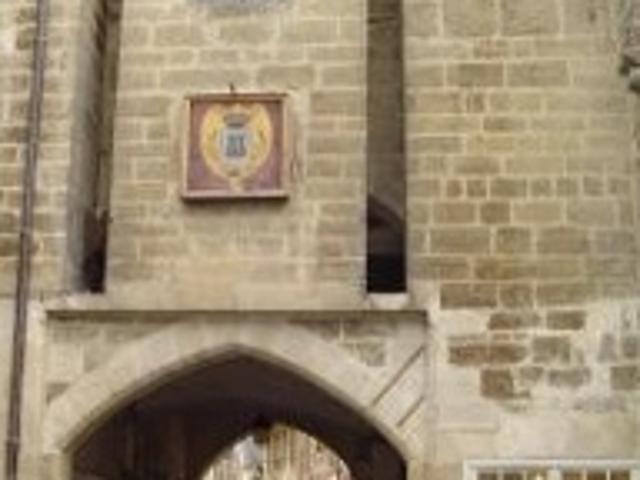 Exceptionnel Porte fortifiée Monument Historique Classé 15 17ème